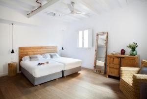 Deluxe Double or Twin Room room in Eco Boutique Hostal Grau