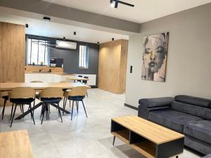 Platinum Apartment