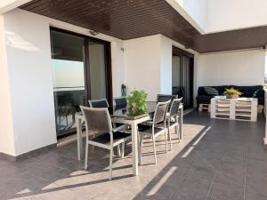 Camarate Golf Casares Luxury Apartment