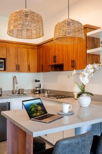 NEW Listing Walk to Downtown Cabo King Bed