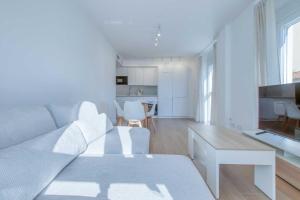 Luxury Apartment Fuengirola 1 min to the Beach Downtown