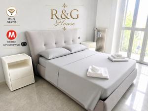 R&G House - Appartamento moderno vicino alla metropolitana - Modern apartment close to the metro