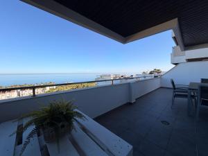 Camarate Golf Casares Luxury Apartment