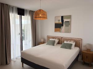 Casa Messo Modern Sea View Apartment in Higuerón