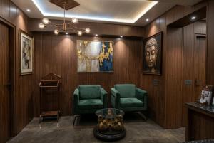 Hotel Nexus Cyber Hub Near Rapid Metro & Ambience Mall