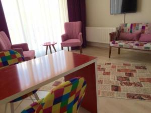 Rabia Home