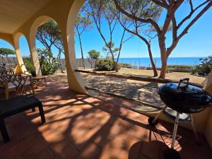 Villa Alex on the beach with sea view img25