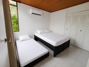 Apto con piscina en el centro de melgar - Condominio