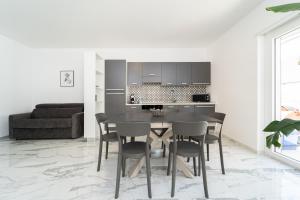 Aphrodite Prestige Penthouse - Sea & Jacuzzi