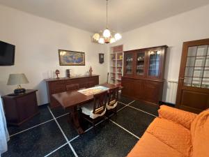 Gaslini Host Apartment with garden