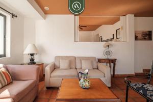 Amazing 2 BR Condo - Partial Oceanview - Pool