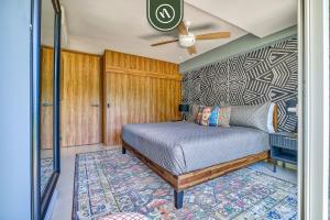 Luxury 2 BR Condo in the Jungle - Oceanview Pool