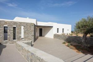 N House Paros