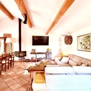 Family Villa Augflor with Pool and Garden