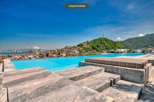 Amazing 2BR Apt -Private Balcony - Rooftop Pool