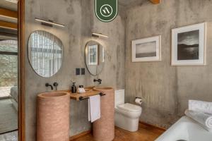 Luxury 2 BR Condo in Downtown - AC - Peaceful