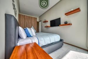 Oceanfront 2BR Condo - Pool - Cevicheria - Beach