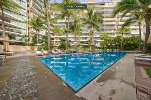 Luxury 2BR Condo in Marina - Pool - Zen Rooftop