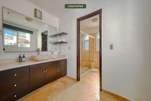 Cozy 3BR House Perfect for Families - Pool