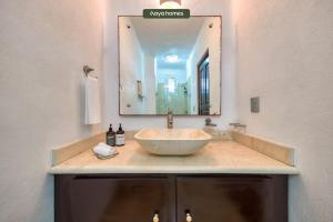 Cozy 3BR House Perfect for Families - Pool