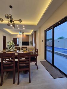 C Urban Villas - Modern Luxury Home in Pampanga