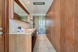 Luxury 2BR Condo in Marina - Pool - Zen Rooftop