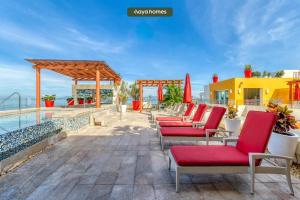 Chic Studio -Rooftop Pool - Ocean View - King Bed