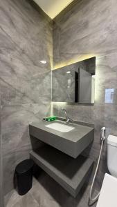 3bedroom 90m with balcony cintral near services 105
