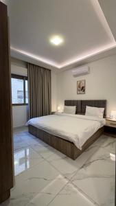 3bedroom 90m with balcony cintral near services 105