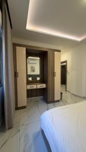 3bedroom 90m with balcony cintral near services 105