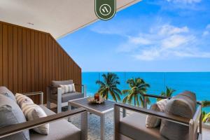 New Stylish 1 BR Condo - Ocean Views - Flex Room