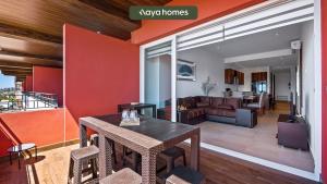Equipped 3BR House - Pool - Gym - 5 min to Beach