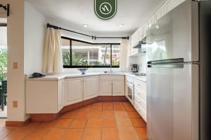 Amazing 2 BR Condo - Private Terrace - Pool