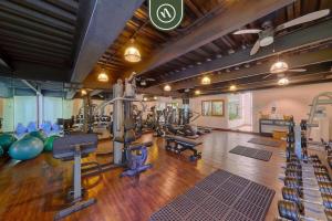 1 BR Condo - Amazing Sunsets From the Roof - Pool