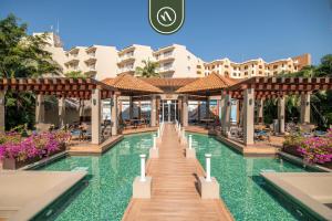 3BR Condo in the Krystal Grand Hotel - Beach