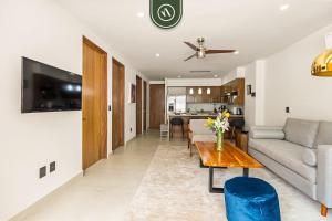 Amazing 2BR Condo in Romantic Zone - Rooftop Pool