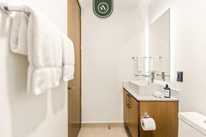 Amazing 2BR Condo in Romantic Zone - Rooftop Pool