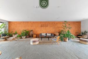 Oceanview Condo with Amazing Rooftop Pool - Gym