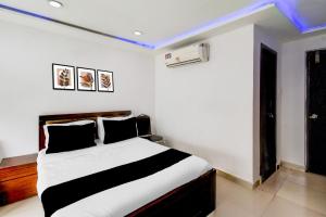 Super Collection O Dilsukhnagar Bus Terminal Hyderabad Formerly Karthikeya City Stay