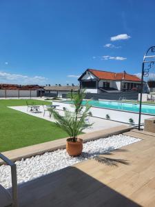 Diamona apartment lux sa pogledom na bazen