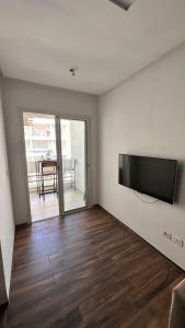Appartement avec piscine, balcon clim parking
