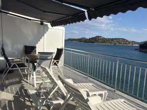 Apartment in Tribunj with sea view, terrace, air conditioning, WiFi 68-2