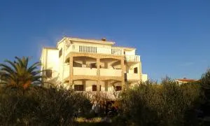 Rumora Ivan Apartment - 波弗加纳