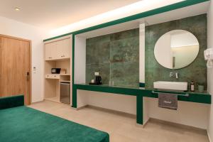 Madison Boutique, Faliraki
