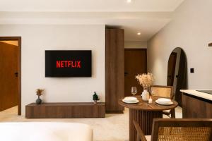 Suite Signature Calme 100m Carré Eden, Collection