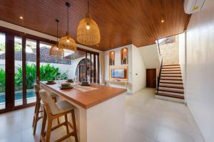 NUQ Seminyak - Spacious 3BR Pool Villa
