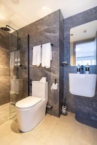 Stonegate Apartments