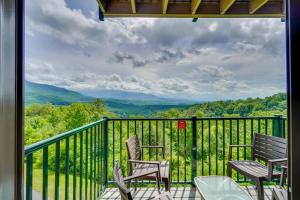 Gatlinburg Resort Condo: Explore the Smokies!