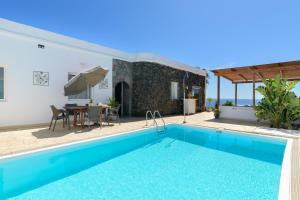 Casa Atlantico -Puerto Calero Lanzarote. Piscina