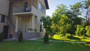 Apartmani Eli SA DVORIŠTEM